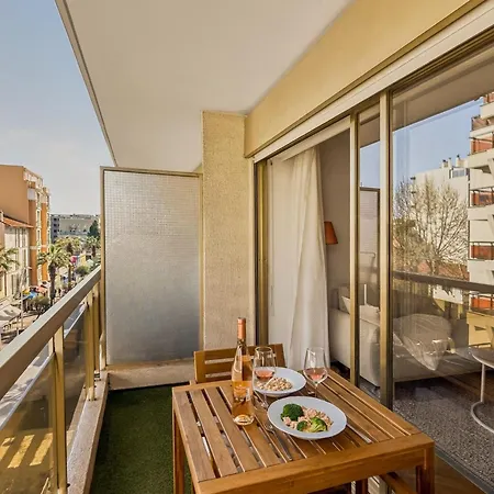 Apartamento T2 Clim - 3 Min Plages & Balcon -4p Juan-les-pins