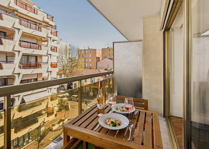 T2 Clim - 3 Min Plages & Balcon -4p Juan-les-pins