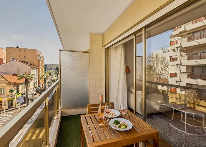 Apartamento T2 Clim - 3 Min Plages & Balcon -4p Juan-les-pins