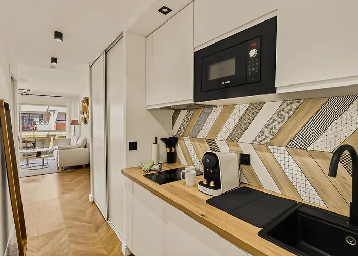 T2 Clim - 3 Min Plages & Balcon -4p Juan-les-pins Apartamento *