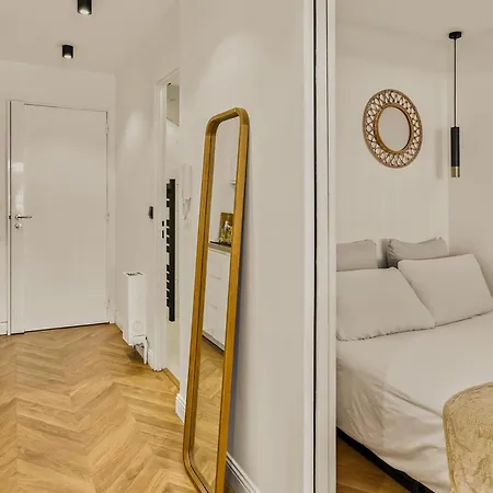 T2 Clim - 3 Min Plages & Balcon -4p Juan-les-pins Apartamento