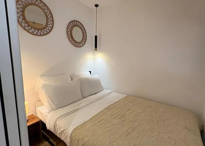 Comfort & Quiet Air Conditioning Parking Apartmán